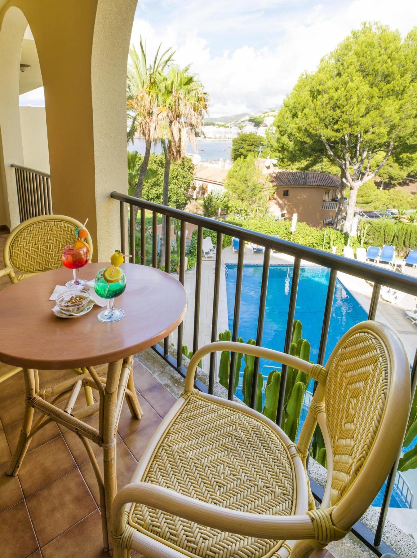 Apartamentos Casa Vida Santa Ponsa Luaran gambar